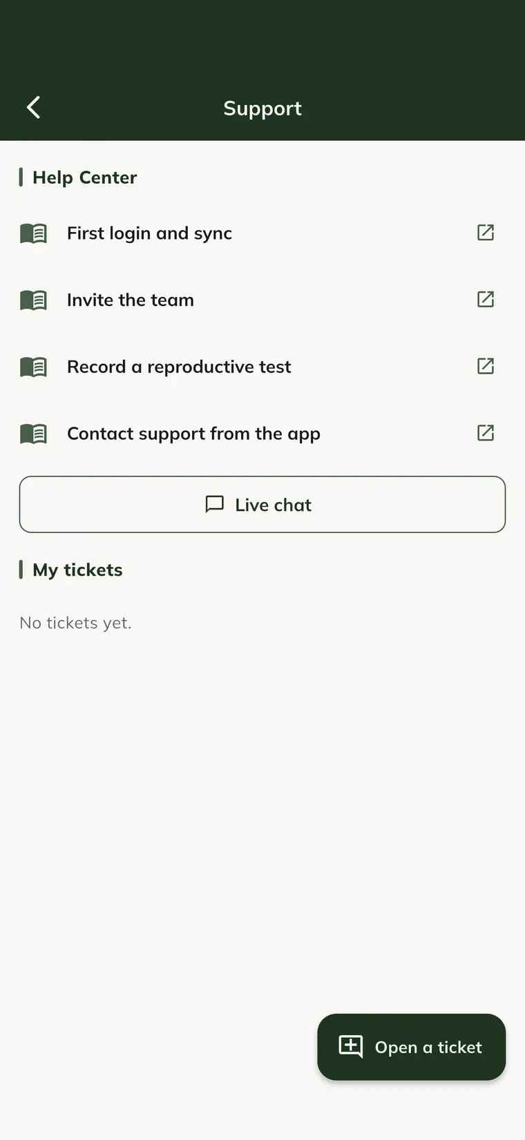 Bildschirm Support in der App, mit den Help-Center-Artikeln, der Schaltfläche Live chat, My tickets und der Schaltfläche Open a ticket