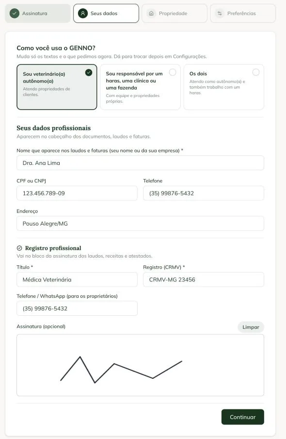 Paso Sus datos profesionales de la configuración inicial, con la pregunta ¿Cómo usa GENNO?, el nombre que aparece en los informes y el registro profesional