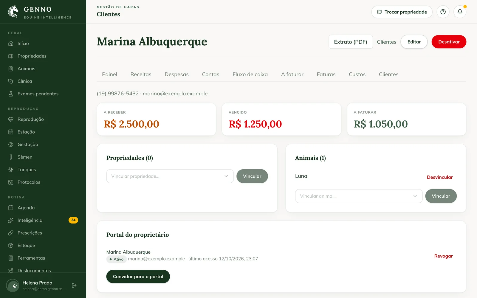 Ficha de la cliente Marina Albuquerque en la web, con Por cobrar, Vencido y Por facturar, las propiedades, los animales y el Portal del propietario