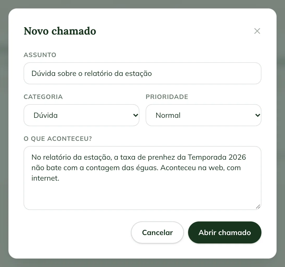 Fenêtre New ticket sur le web, avec Subject, Category, Priority et What happened