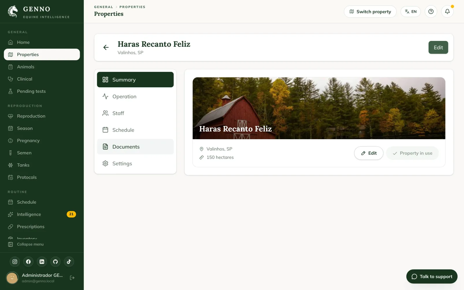 Summary della struttura Haras Recanto Feliz sul web, con le schede Summary, Operation, Staff, Schedule, Documents e Settings e il pulsante Property in use